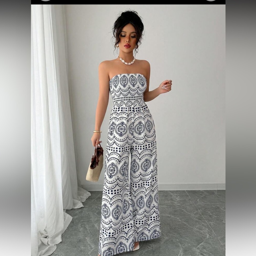 Elegant Navy and White Strapless Jumpsuit